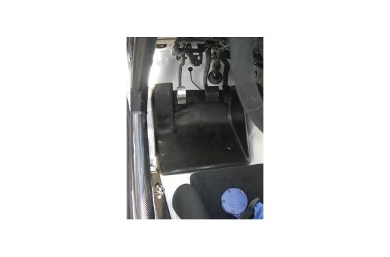 206 repose pied pilote -carbone-