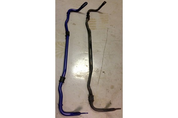 Montage Barre antiroulis av/ar Porsche 997 Carrera S